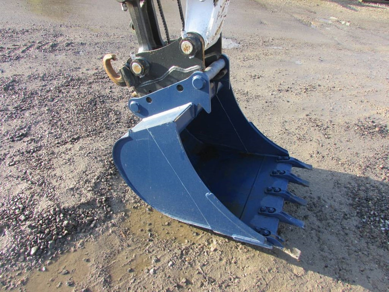 Bobcat E 88 R2 Minibagger 72.500 EUR - Mini ekskavatorius: foto 3 Bobcat E 88 R2 Minibagger 72.500 EUR - Mini ekskavatorius: foto 3