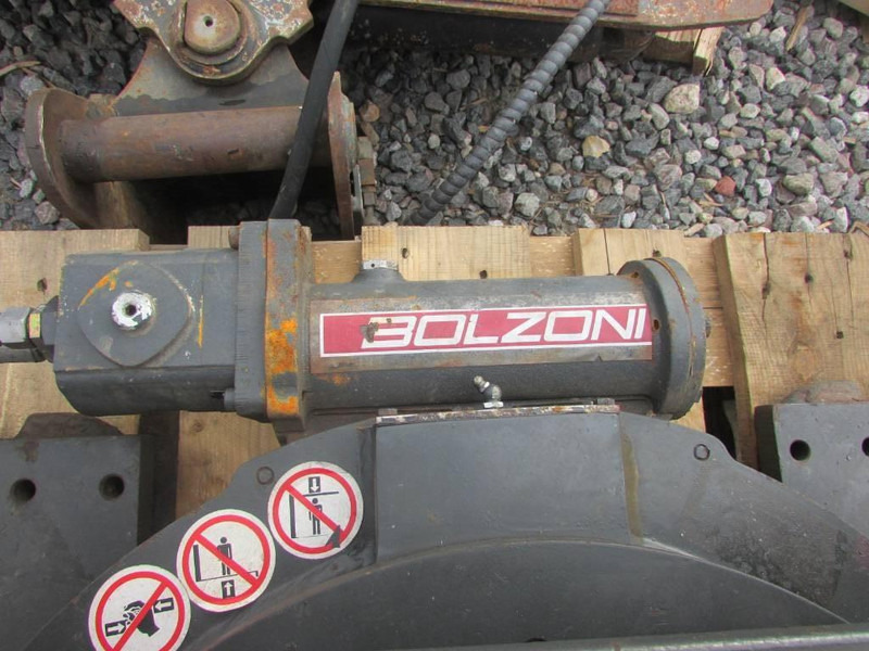 Bolzoni Fassgreifer drum clamp KG 06T2A SP - Greiferis - Krovimo technika: foto 3 Bolzoni Fassgreifer drum clamp KG 06T2A SP - Greiferis - Krovimo technika: foto 3