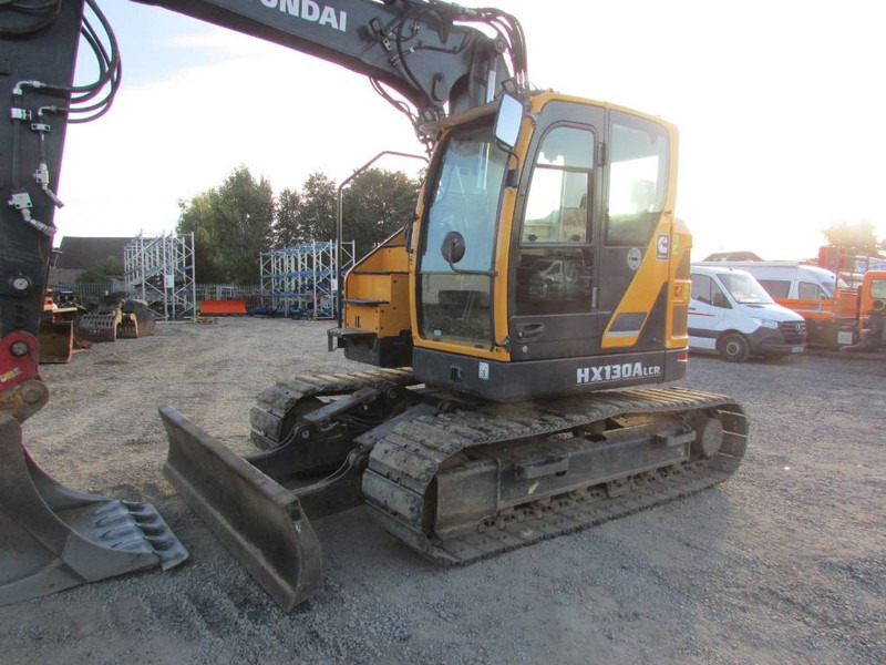 Hyundai HX 130 ALCR Kettenbagger 76.000 EUR / AC - Vikšrinis ekskavatorius: foto 2 Hyundai HX 130 ALCR Kettenbagger 76.000 EUR / AC - Vikšrinis ekskavatorius: foto 2