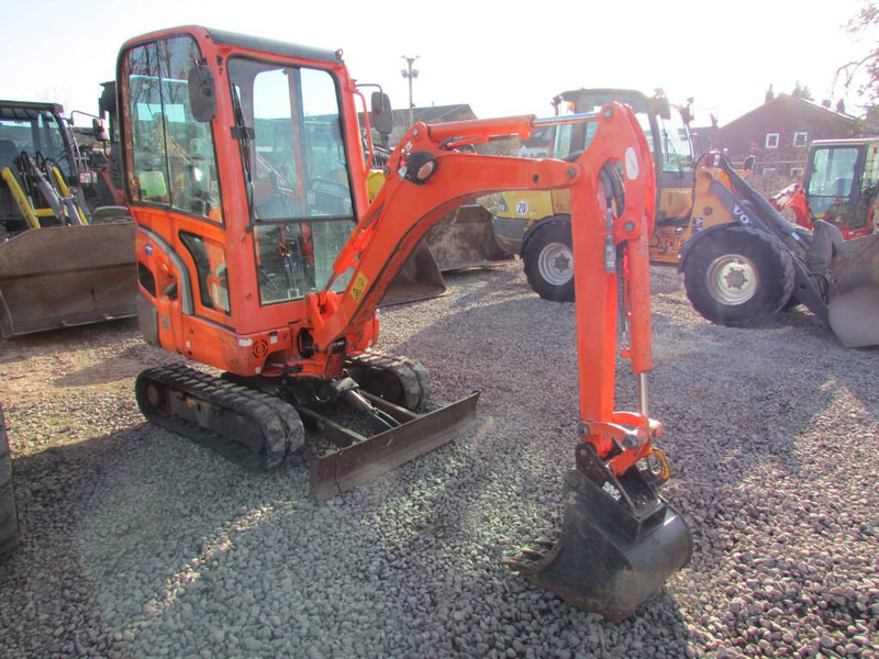 Kubota KX 016-4 Minibagger 14.250 EUR - Mini ekskavatorius: foto 3 Kubota KX 016-4 Minibagger 14.250 EUR - Mini ekskavatorius: foto 3