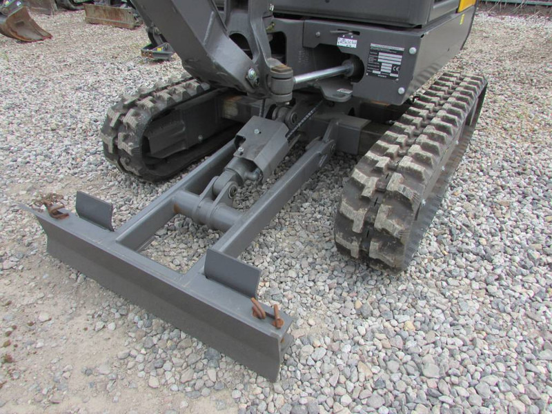 Volvo EC 18 E Minibagger 24.500 EUR - Mini ekskavatorius: foto 3 Volvo EC 18 E Minibagger 24.500 EUR - Mini ekskavatorius: foto 3