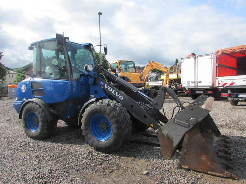 Volvo L 25 F Radlader 39.000 EUR - Ratinis krautuvas: foto 4 Volvo L 25 F Radlader 39.000 EUR - Ratinis krautuvas: foto 4