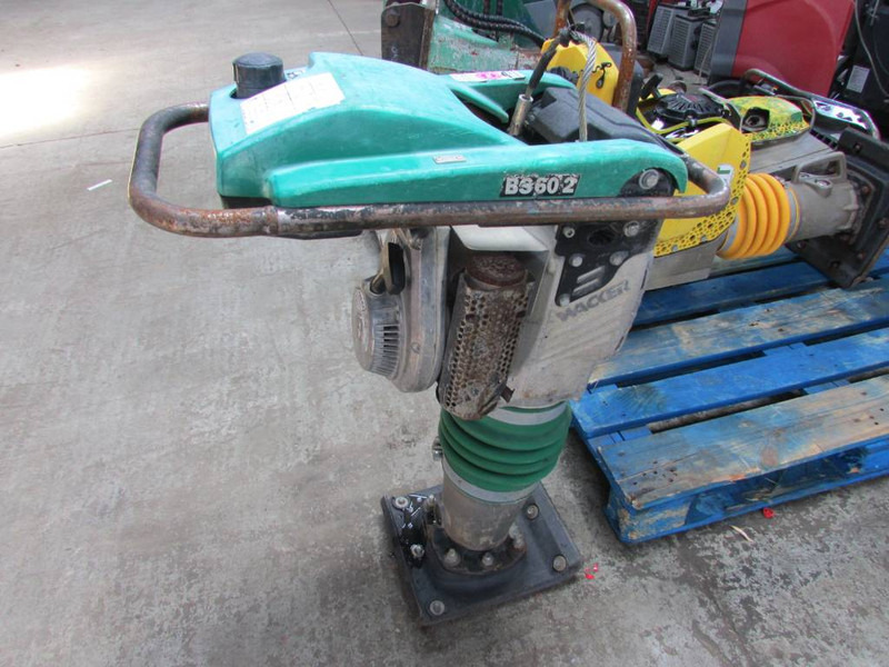 WACKER NEUSON BS60-2 Stampfer 600 EUR netto Tamper - Kompaktorius: foto 1 WACKER NEUSON BS60-2 Stampfer 600 EUR netto Tamper - Kompaktorius: foto 1