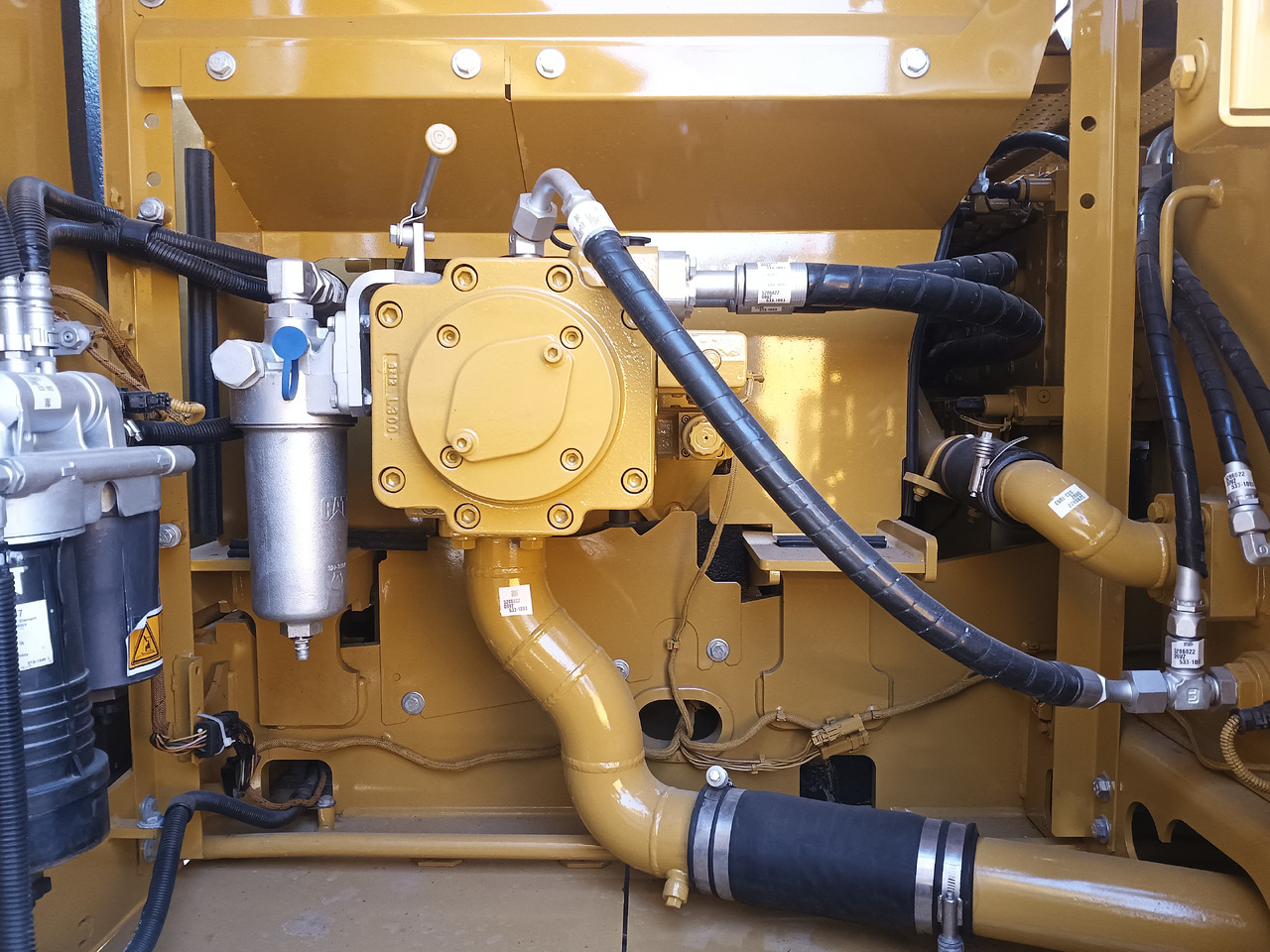 CATERPILLAR 320GC - Vikšrinis ekskavatorius: foto 3 CATERPILLAR 320GC - Vikšrinis ekskavatorius: foto 3