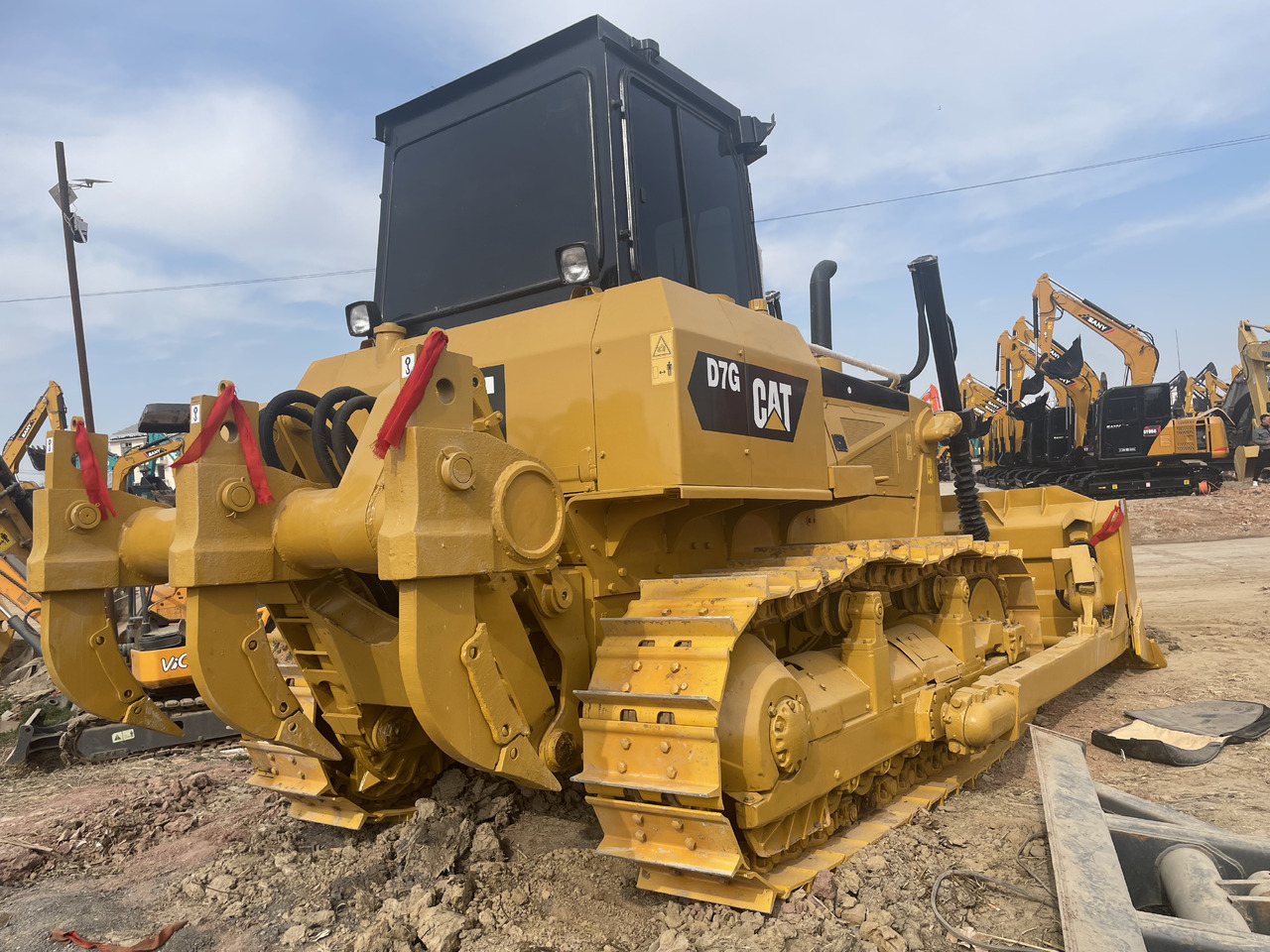 CATERPILLAR D7G - Buldozeris: foto 3 CATERPILLAR D7G - Buldozeris: foto 3