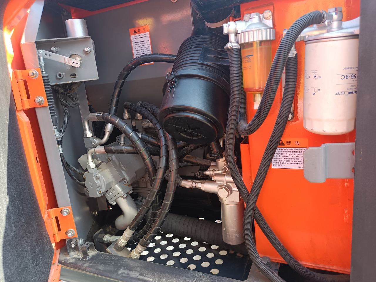 HITACHI ZX75 - Vikšrinis ekskavatorius: foto 3 HITACHI ZX75 - Vikšrinis ekskavatorius: foto 3