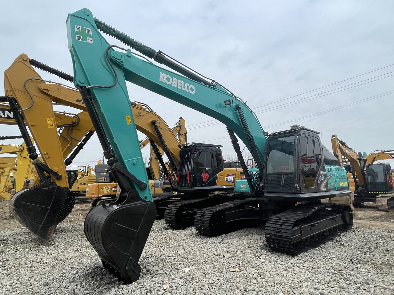KOBELCO SK200-8 - Vikšrinis ekskavatorius: foto 2 KOBELCO SK200-8 - Vikšrinis ekskavatorius: foto 2
