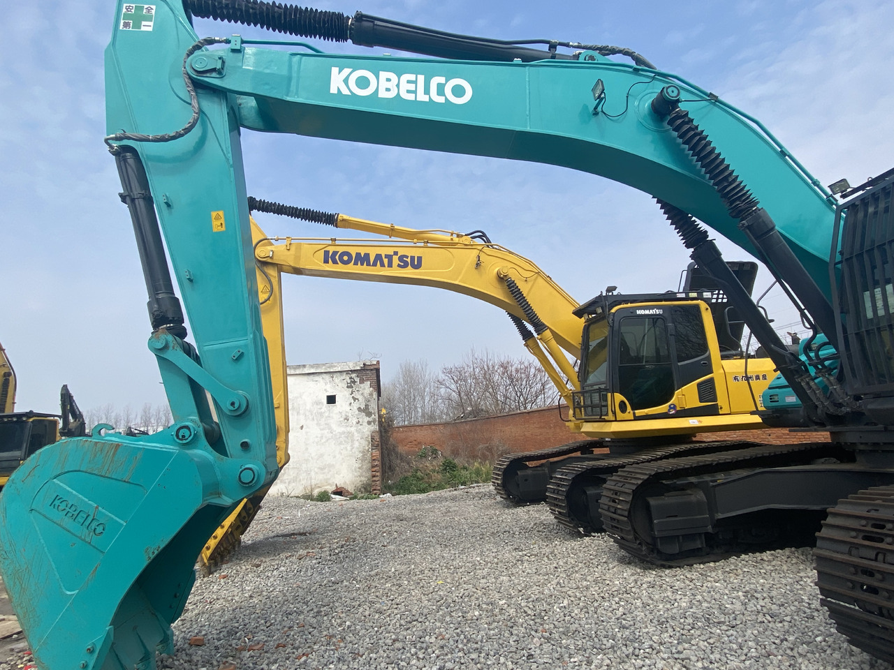 KOBELCO SK350-8 - Vikšrinis ekskavatorius: foto 3 KOBELCO SK350-8 - Vikšrinis ekskavatorius: foto 3