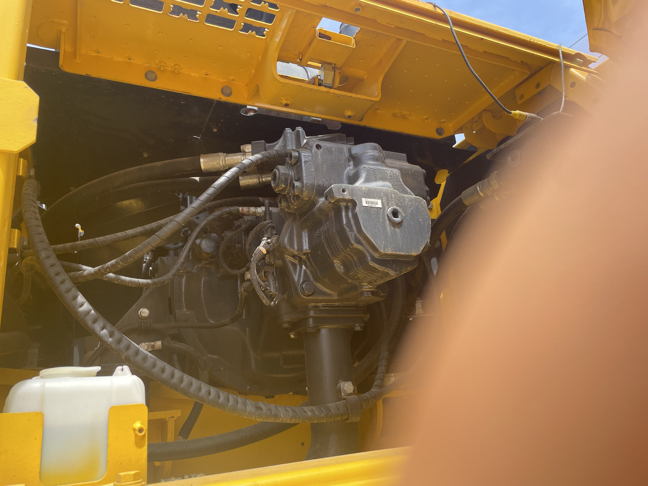 KOMATSU PC350-8 - Vikšrinis ekskavatorius: foto 4 KOMATSU PC350-8 - Vikšrinis ekskavatorius: foto 4