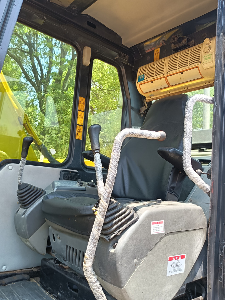 KOMATSU PC60-7 - Vikšrinis ekskavatorius: foto 4 KOMATSU PC60-7 - Vikšrinis ekskavatorius: foto 4