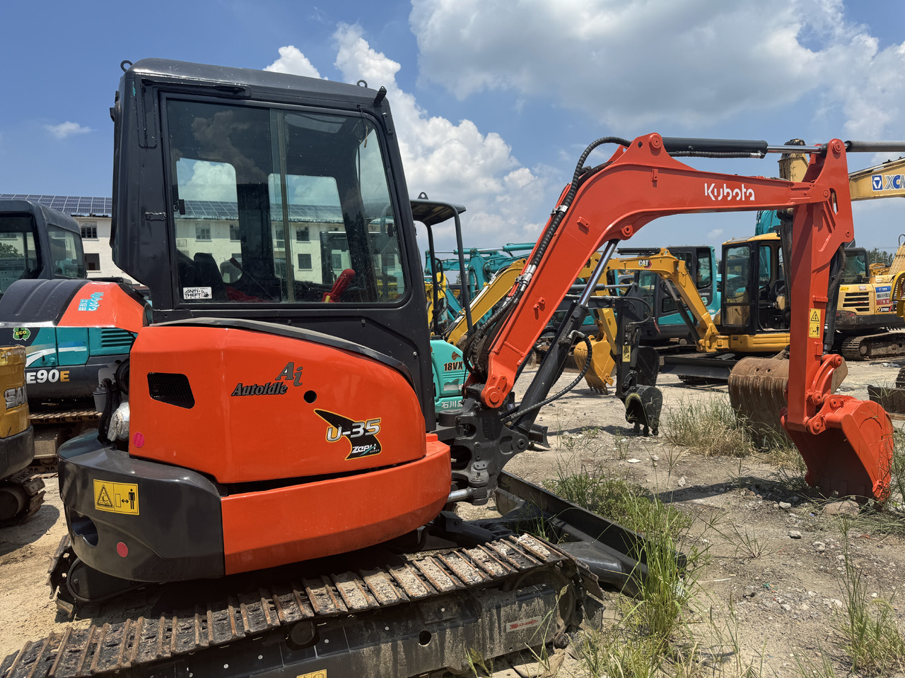 KUBOTA U35-5 - Mini ekskavatorius: foto 2 KUBOTA U35-5 - Mini ekskavatorius: foto 2