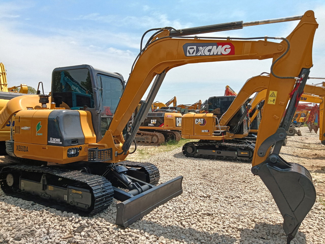 XCMG XE60DA - Vikšrinis ekskavatorius: foto 3 XCMG XE60DA - Vikšrinis ekskavatorius: foto 3