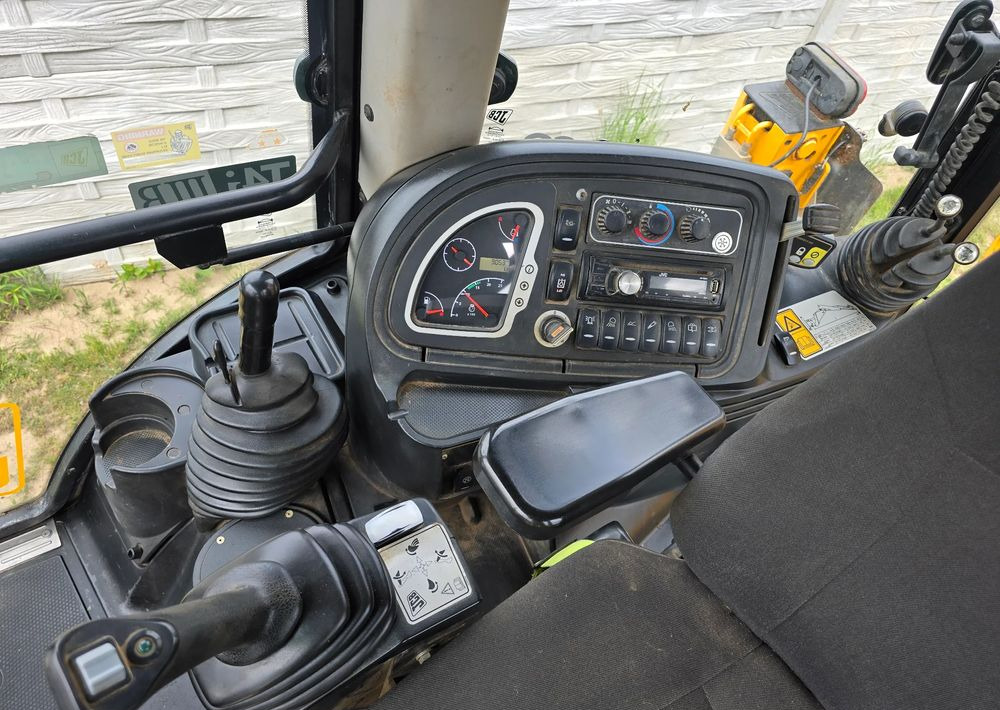 JCB - Ekskavatorius-krautuvas: foto 4 JCB - Ekskavatorius-krautuvas: foto 4