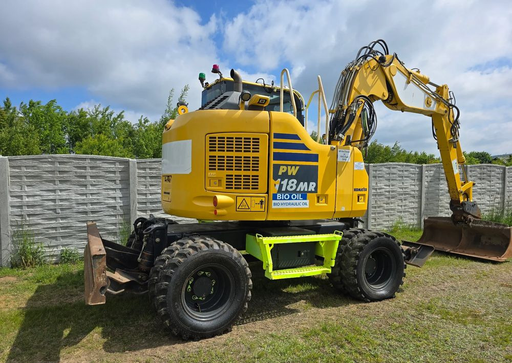 Komatsu - Ratinis ekskavatorius: foto 4 Komatsu - Ratinis ekskavatorius: foto 4