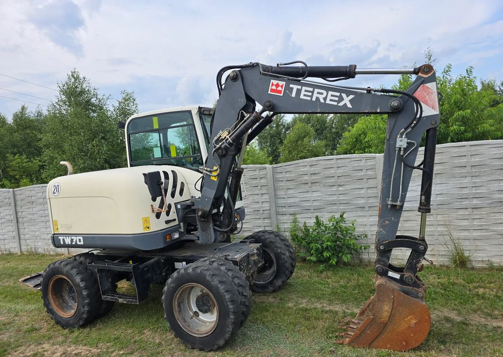 Terex - Ratinis ekskavatorius: foto 2 Terex - Ratinis ekskavatorius: foto 2