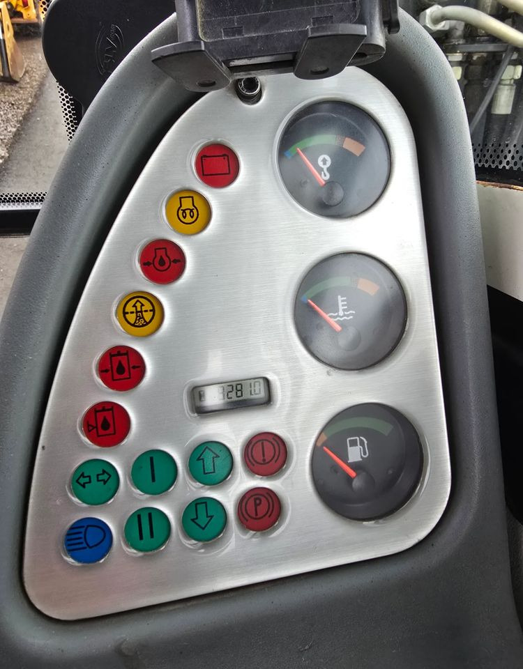 Terex - Ratinis ekskavatorius: foto 5 Terex - Ratinis ekskavatorius: foto 5