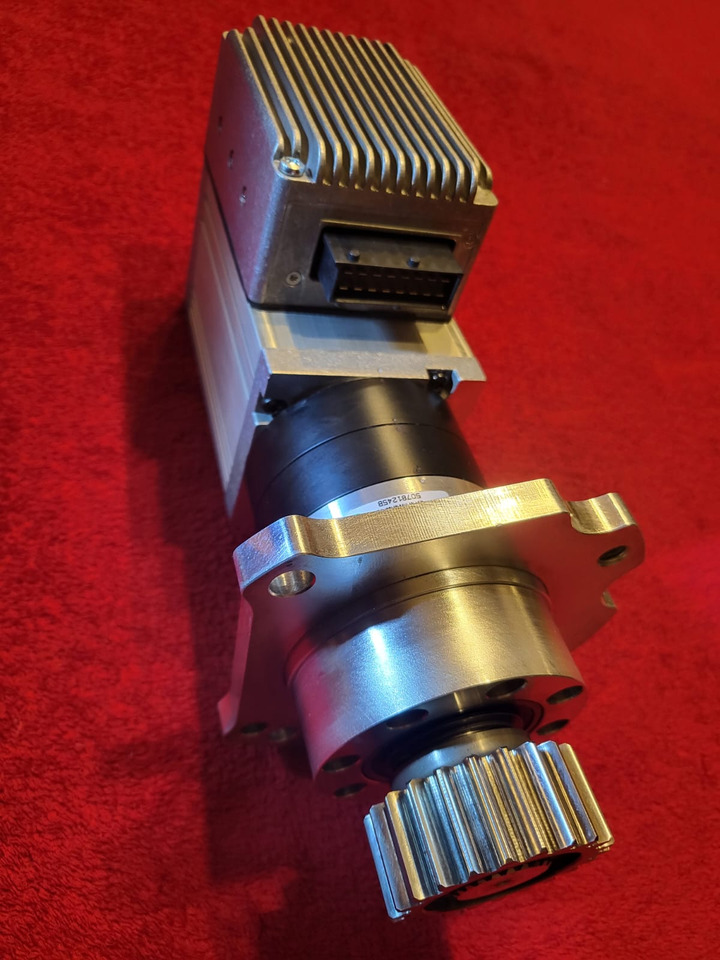 BT steering motor 247454003 - Atsarginės dalys - Krautuvas su šakėmis: foto 3 BT steering motor 247454003 - Atsarginės dalys - Krautuvas su šakėmis: foto 3