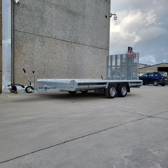 HULCO TERRAX-2 3500 - Žemo profilio platforma priekaba: foto 1 HULCO TERRAX-2 3500 - Žemo profilio platforma priekaba: foto 1