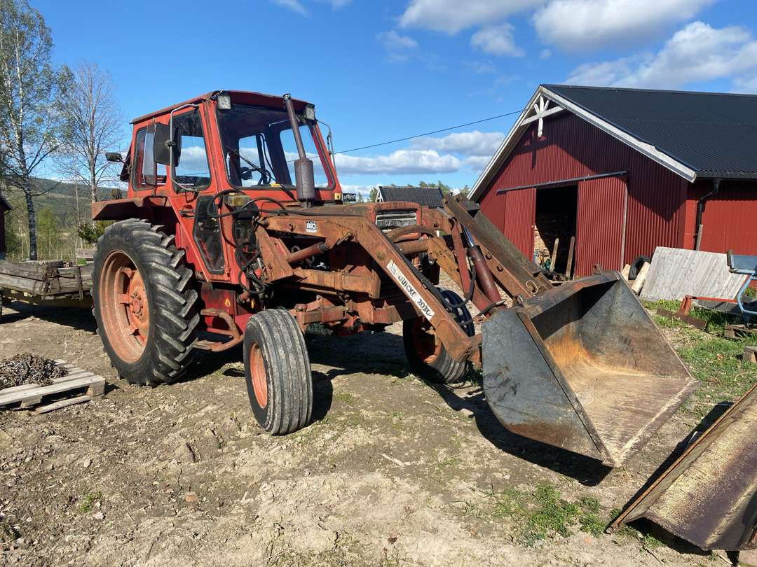 1975 Volvo BM T500 traktor med frontlaster - Traktorius: foto 2 1975 Volvo BM T500 traktor med frontlaster - Traktorius: foto 2