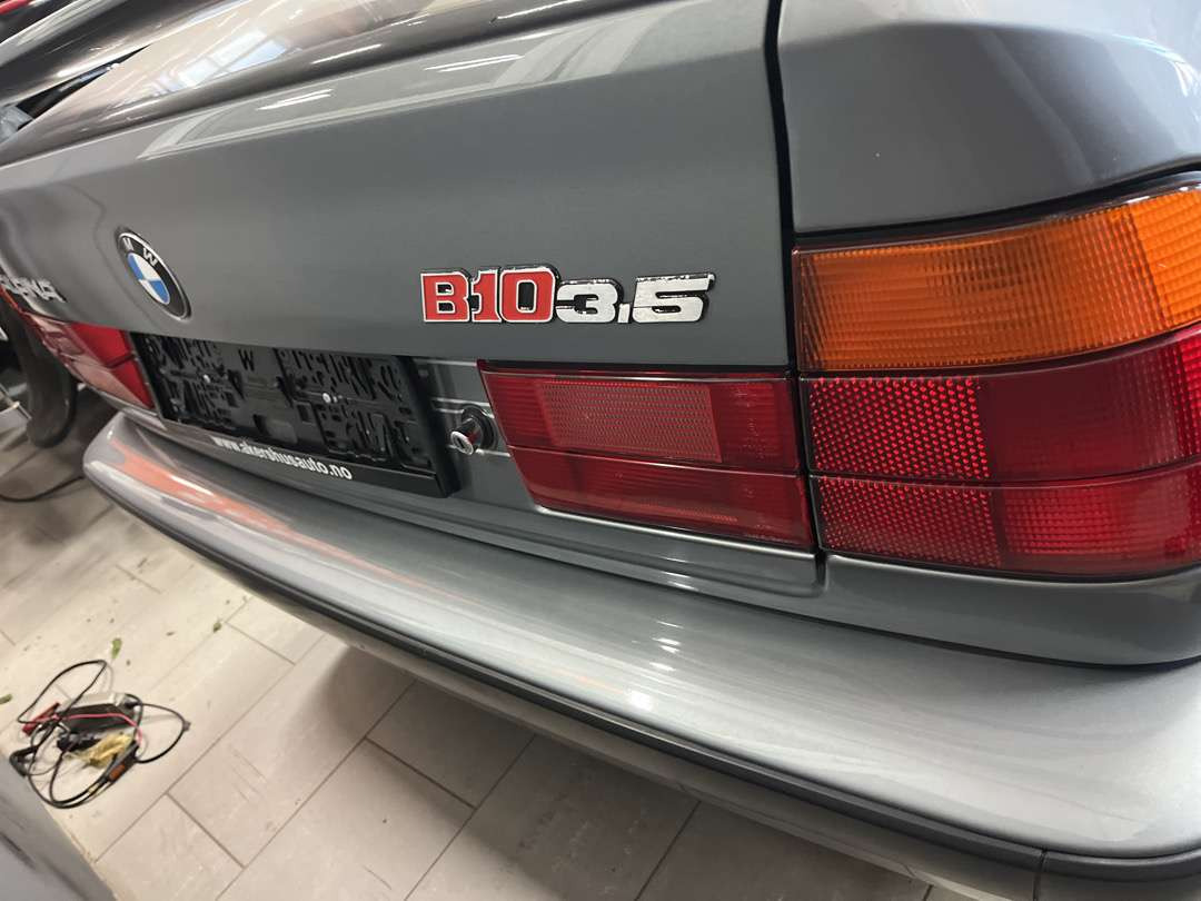 1992 BMW Alpina B10 3,5 - ny minstepris - Lengvasis automobilis: foto 3 1992 BMW Alpina B10 3,5 - ny minstepris - Lengvasis automobilis: foto 3