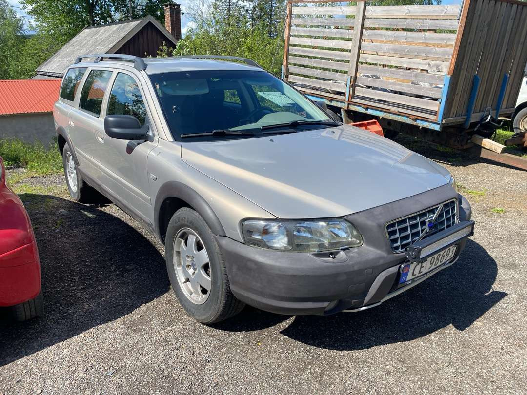 2001 Volvo XC70 EU-GODKJENT (rep.-objekt) - Lengvasis automobilis: foto 2 2001 Volvo XC70 EU-GODKJENT (rep.-objekt) - Lengvasis automobilis: foto 2