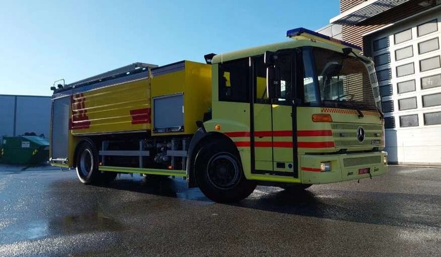 2005 Mercedes-Benz Econic 1833L / 2,50m høyde / Water tanker / Firetruck - Gaisrinė mašina: foto 1 2005 Mercedes-Benz Econic 1833L / 2,50m høyde / Water tanker / Firetruck - Gaisrinė mašina: foto 1