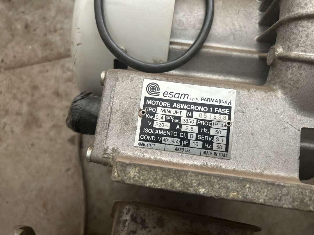 7 stk. elektromotorer (uten minstepris) - Garažo įranga: foto 3 7 stk. elektromotorer (uten minstepris) - Garažo įranga: foto 3