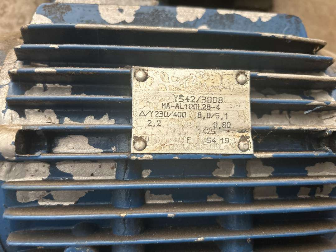 7 stk. elektromotorer (uten minstepris) - Garažo įranga: foto 4 7 stk. elektromotorer (uten minstepris) - Garažo įranga: foto 4