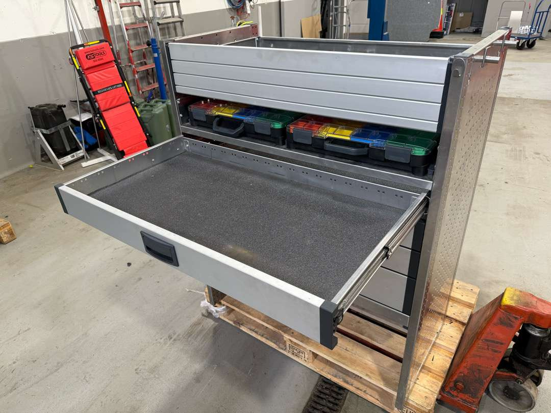 Aluca Bilinnredning - Garažo įranga: foto 4 Aluca Bilinnredning - Garažo įranga: foto 4