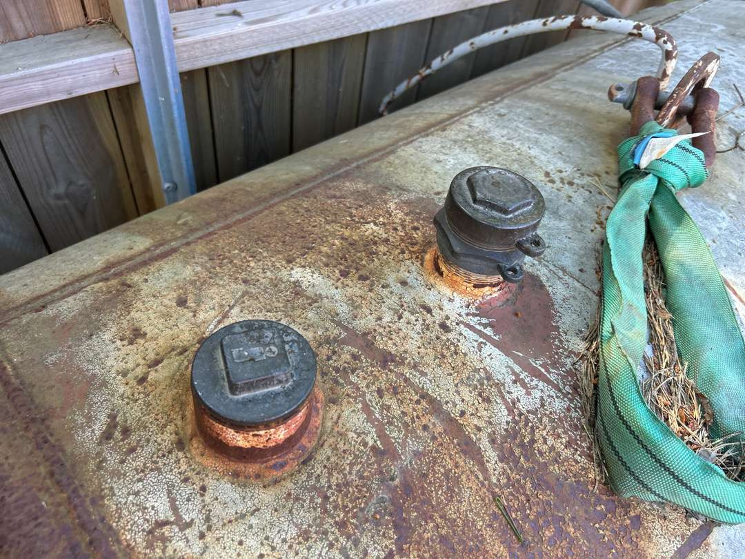 Diesel tank 1000 liter - Garažo įranga: foto 4 Diesel tank 1000 liter - Garažo įranga: foto 4