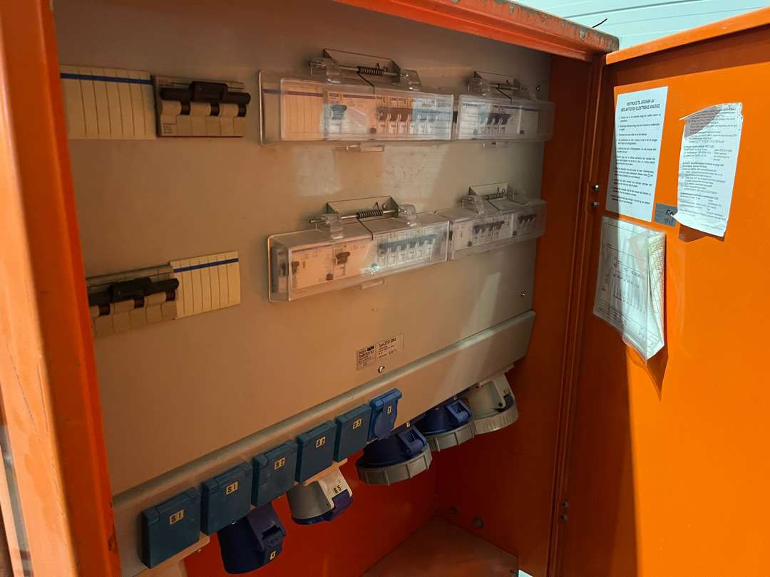 Holte strømskap 230 V - Įrankis/ Įranga: foto 4 Holte strømskap 230 V - Įrankis/ Įranga: foto 4