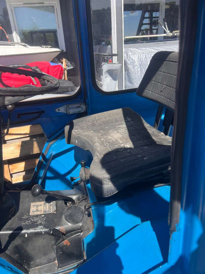 Iseki TX1500 brøyteskjær og feiekost - Traktorius: foto 3 Iseki TX1500 brøyteskjær og feiekost - Traktorius: foto 3