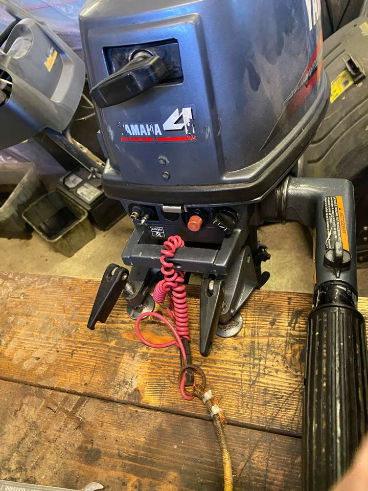 Yamaha 4 påhengsmotor KLAR TIL BRUK - Įrankis/ Įranga: foto 2 Yamaha 4 påhengsmotor KLAR TIL BRUK - Įrankis/ Įranga: foto 2
