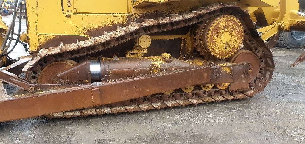 CAT D 6 T XL - Buldozeris: foto 3 CAT D 6 T XL - Buldozeris: foto 3