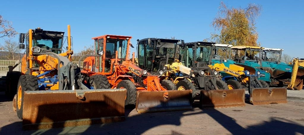 Greideris New Holland F 106.7 A: foto 25