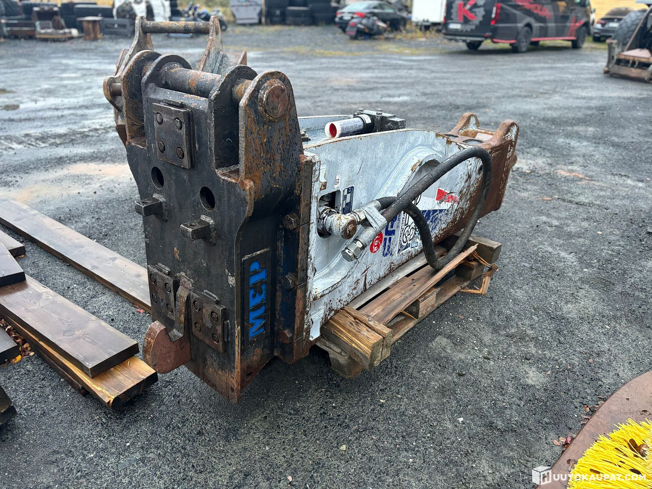 Furukawa 375 FXJ + NTP30 MEP coupler. Hydraulic breaker. 2015, Tornio - Hidraulinis kūjis: foto 4 Furukawa 375 FXJ + NTP30 MEP coupler. Hydraulic breaker. 2015, Tornio - Hidraulinis kūjis: foto 4