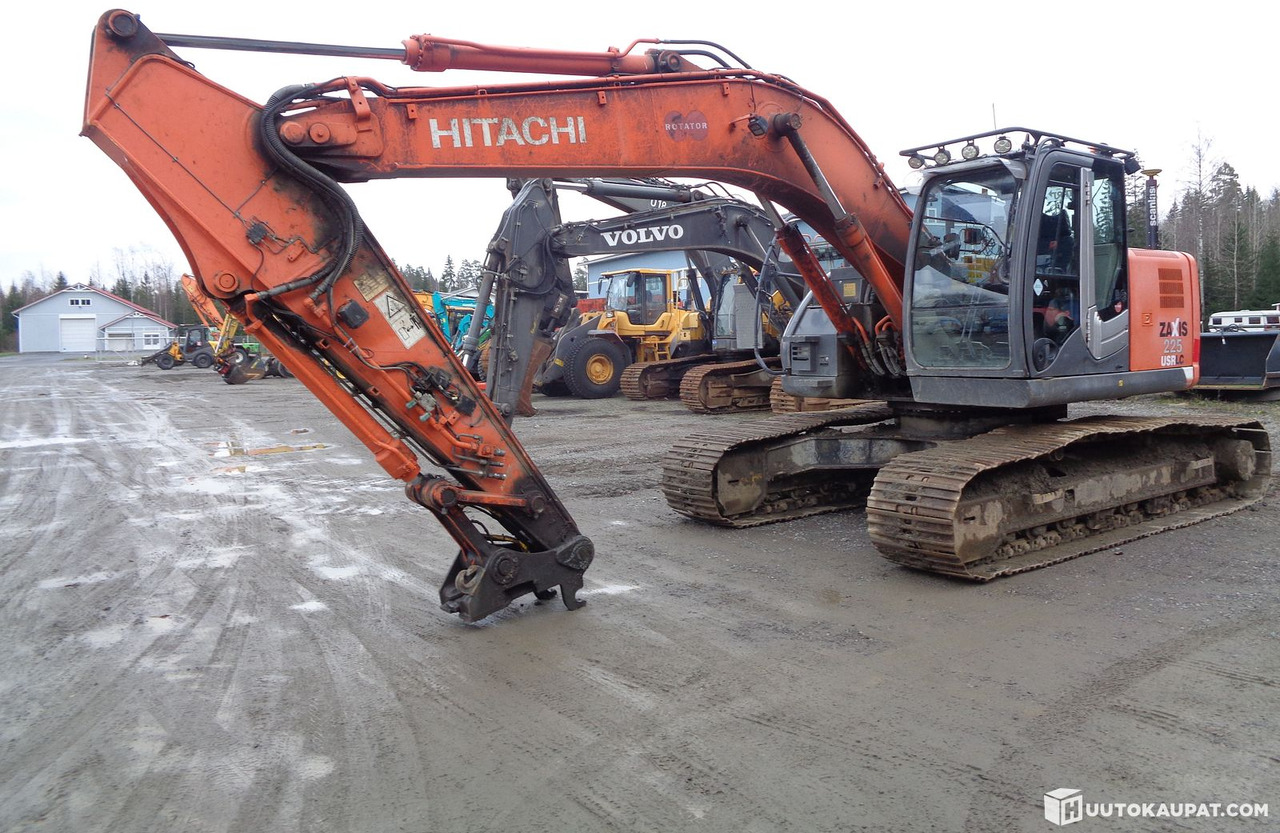 Hitachi ZX 225, 2011, Loimaa - Vikšrinis ekskavatorius: foto 1 Hitachi ZX 225, 2011, Loimaa - Vikšrinis ekskavatorius: foto 1