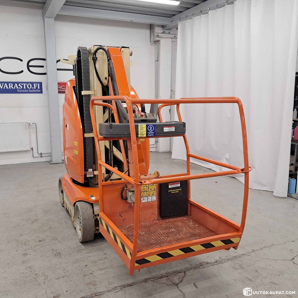 JLG Toucan 10E battery-powered mast lift, 2014, Hollola - Stiebinis keltuvas: foto 3 JLG Toucan 10E battery-powered mast lift, 2014, Hollola - Stiebinis keltuvas: foto 3