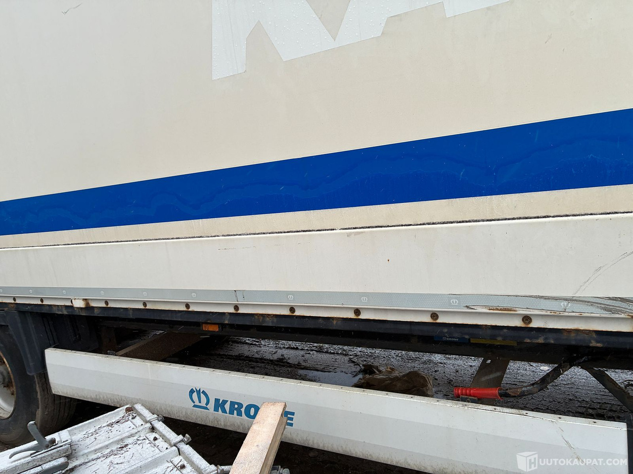 Krone Puoliperävaunu, 2014, Hyvinkää - Furgonas puspriekabė: foto 5 Krone Puoliperävaunu, 2014, Hyvinkää - Furgonas puspriekabė: foto 5