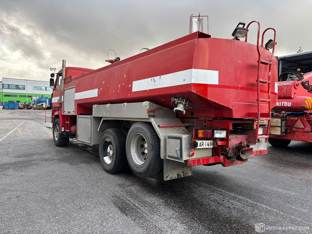 Sisu säiliöauto, 1983, Vantaa - Autocisterna: foto 3 Sisu säiliöauto, 1983, Vantaa - Autocisterna: foto 3