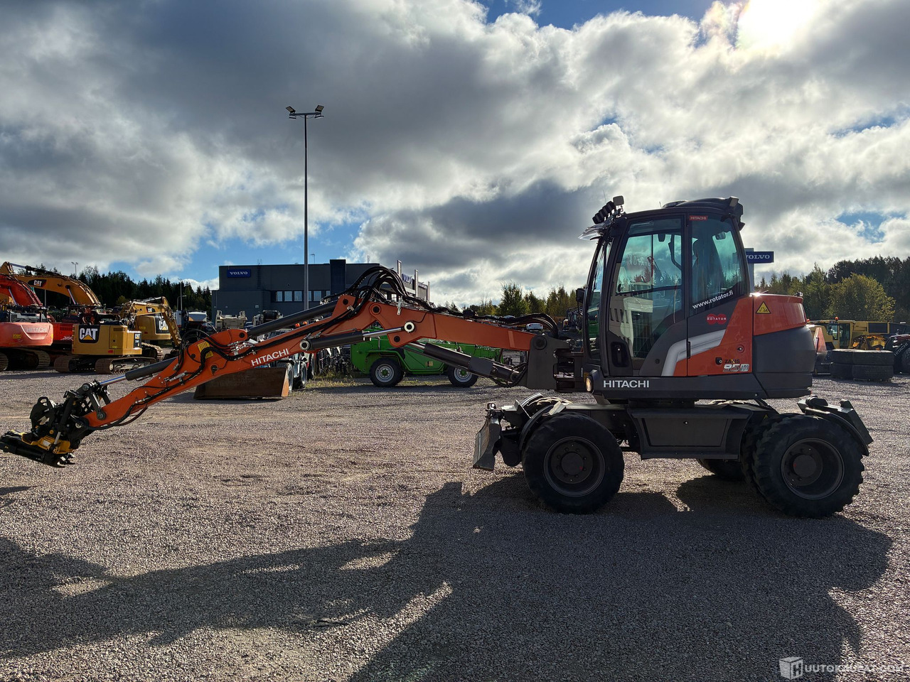 Hitachi ZX 95W-7, 2023 Pyörä alustainen kaivinkone, Pirkkala - Statybinė technika: foto 3 Hitachi ZX 95W-7, 2023 Pyörä alustainen kaivinkone, Pirkkala - Statybinė technika: foto 3