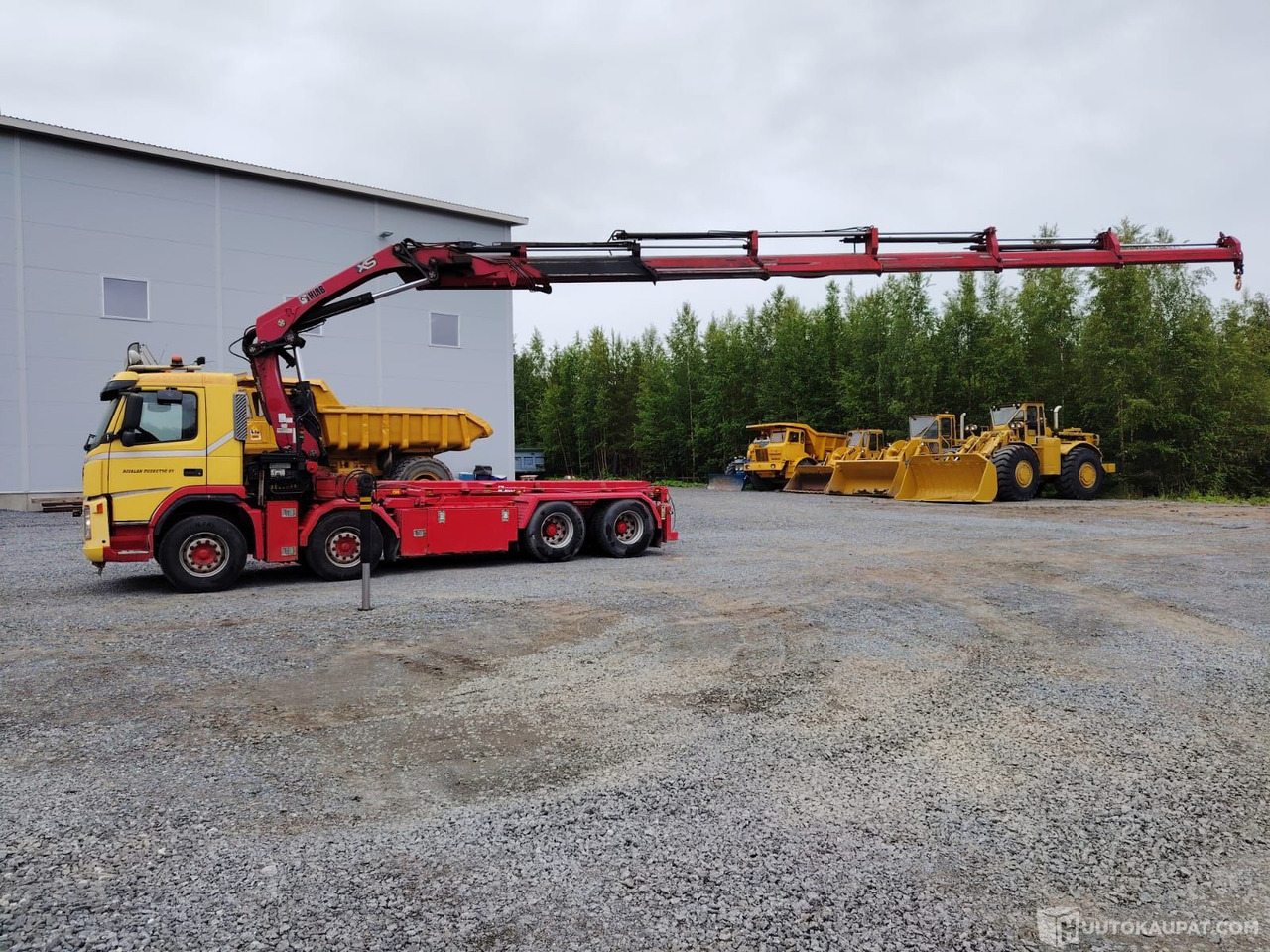 Volvo FM 12, 2005 + Hiab nosturi, Alavus - Sunkvežimis: foto 1 Volvo FM 12, 2005 + Hiab nosturi, Alavus - Sunkvežimis: foto 1