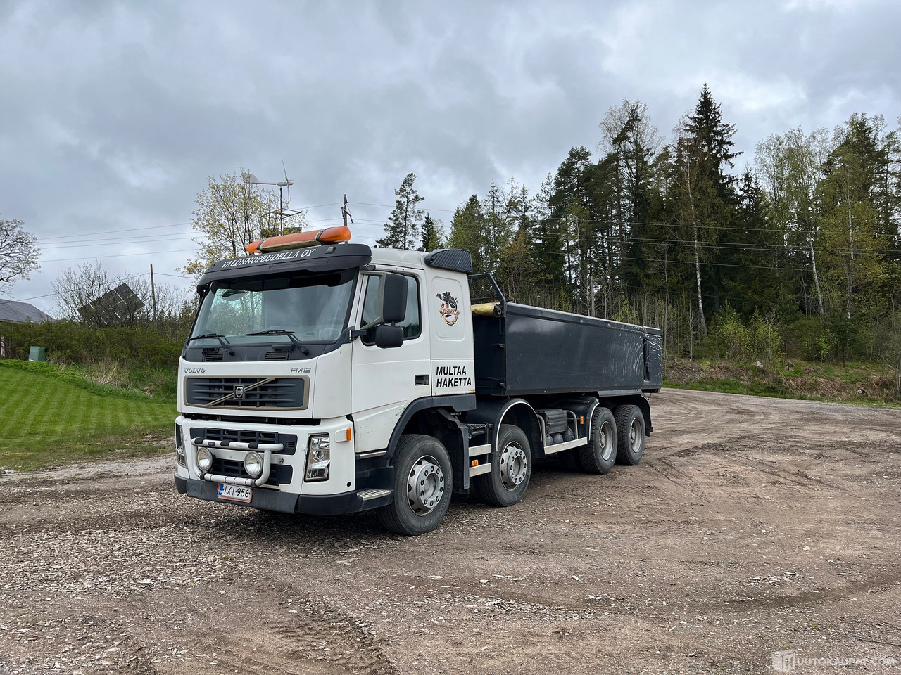 Volvo FM12, maansiirtokuorma-auto kipillä, 8X4, 2005, Vihti - Savivartis sunkvežimis: foto 2 Volvo FM12, maansiirtokuorma-auto kipillä, 8X4, 2005, Vihti - Savivartis sunkvežimis: foto 2