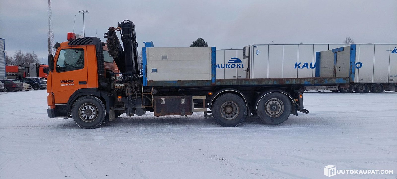 Volvo FM7, 1999, Kajaani - Platforminis/ Bortinis sunkvežimis, Sunkvežimis su kranu: foto 4 Volvo FM7, 1999, Kajaani - Platforminis/ Bortinis sunkvežimis, Sunkvežimis su kranu: foto 4