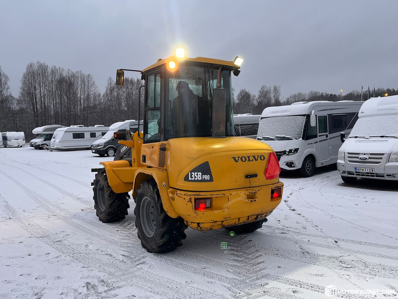 Volvo L35B Pro wheel loader with opening bucket and pallet forks, 2005, Vihti - Ratinis krautuvas: foto 4 Volvo L35B Pro wheel loader with opening bucket and pallet forks, 2005, Vihti - Ratinis krautuvas: foto 4