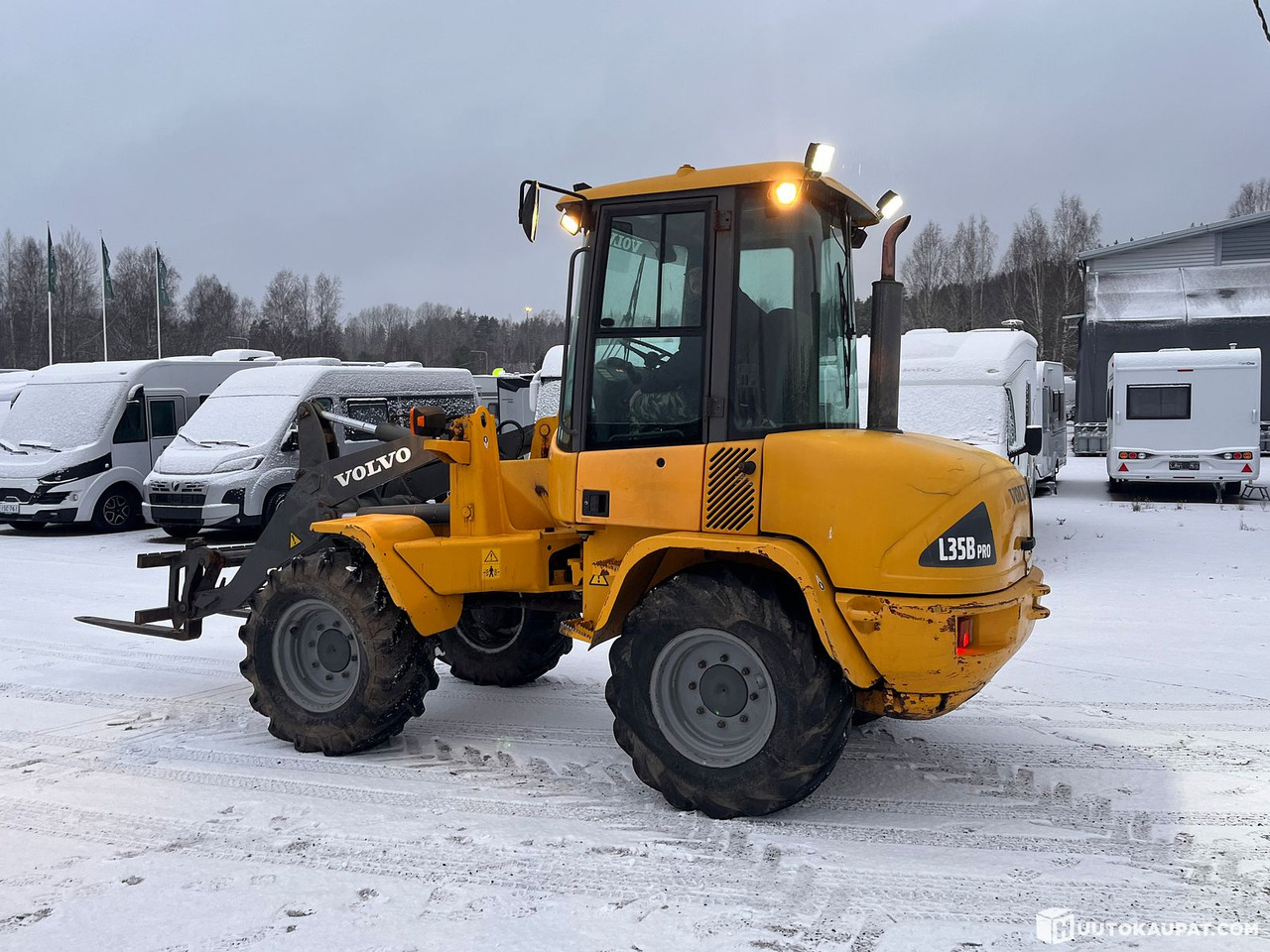 Volvo L35B Pro wheel loader with opening bucket and pallet forks, 2005, Vihti - Ratinis krautuvas: foto 3 Volvo L35B Pro wheel loader with opening bucket and pallet forks, 2005, Vihti - Ratinis krautuvas: foto 3