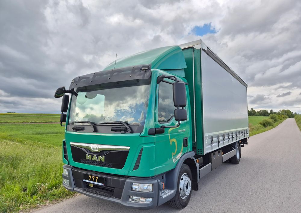 MAN TGL 12.250 6.2m AUTOMAT KLIMA z Niemiec ESP nowe opony EURO 6 / 4.75 rozstaw / zawiesie na wózek widłowy / TOP STAN / okazja nauka jazdy MOŻLIWOŚĆ DOSTOSOWANIA 12t - Tentinis sunkvežimis: foto 3 MAN TGL 12.250 6.2m AUTOMAT KLIMA z Niemiec ESP nowe opony EURO 6 / 4.75 rozstaw / zawiesie na wózek widłowy / TOP STAN / okazja nauka jazdy MOŻLIWOŚĆ DOSTOSOWANIA 12t - Tentinis sunkvežimis: foto 3