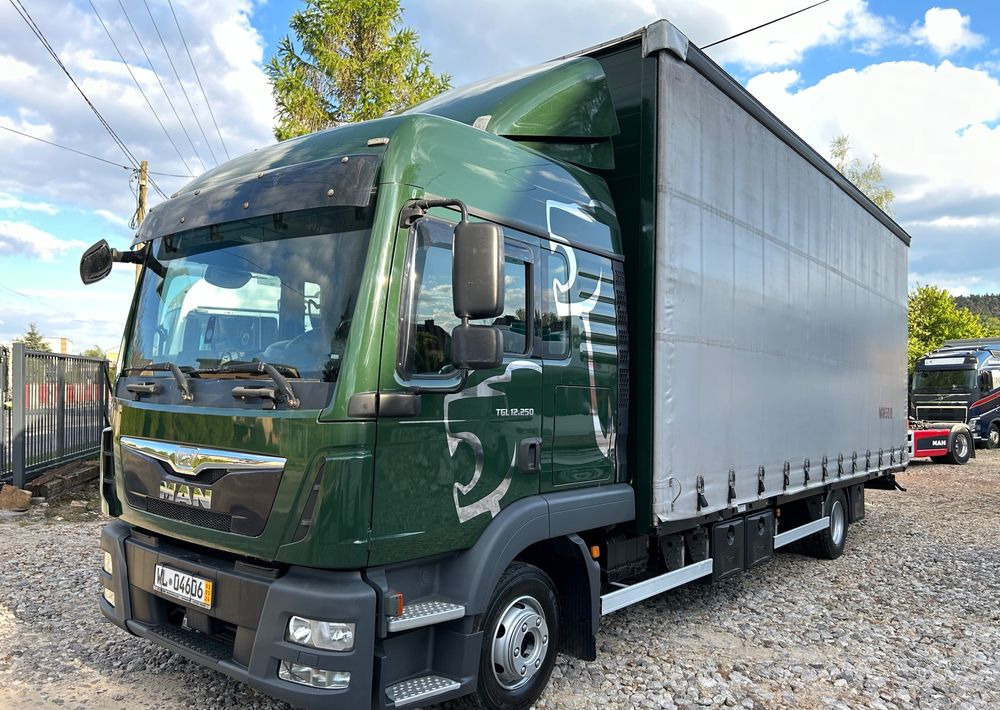 MAN TGL 12.250 GLOB UNIKAT z Niemiec BDF firanka / AUTOMAT HAK / EURO 6 / BDF 7.40 wysoki / MICHELIN 80% - Tentinis sunkvežimis: foto 2 MAN TGL 12.250 GLOB UNIKAT z Niemiec BDF firanka / AUTOMAT HAK / EURO 6 / BDF 7.40 wysoki / MICHELIN 80% - Tentinis sunkvežimis: foto 2
