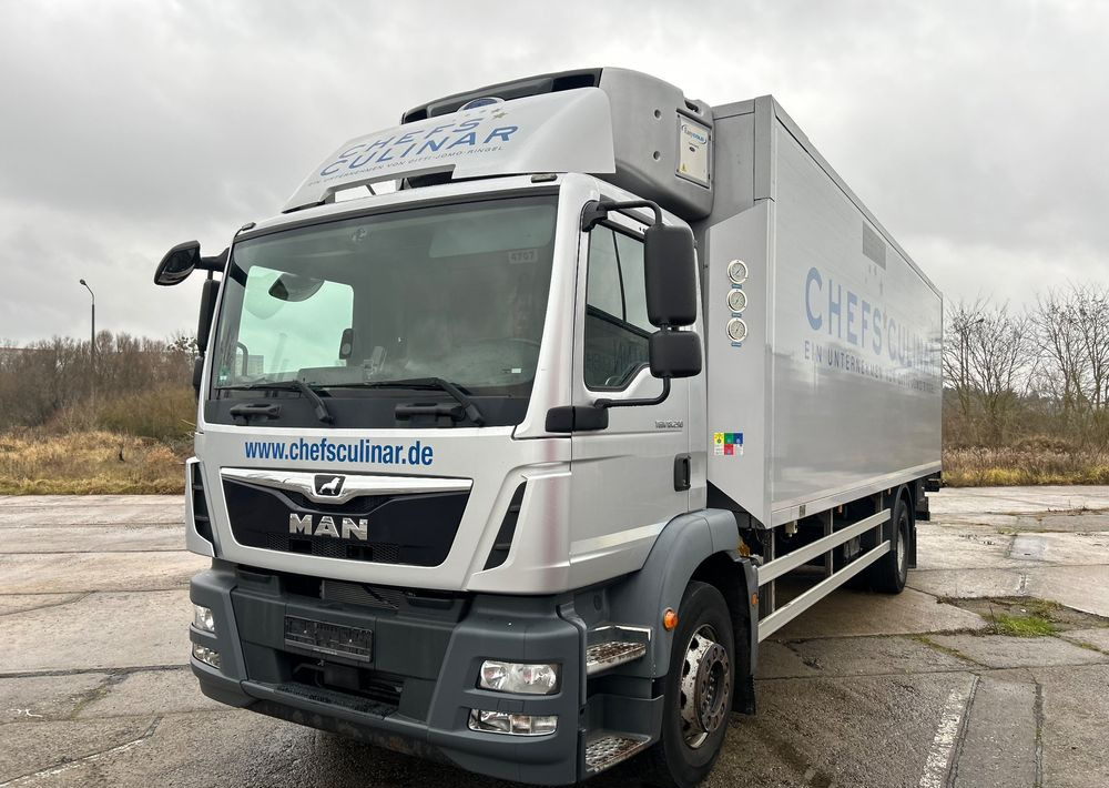 MAN TGM 18.290 2017 Supra 1250 mt z Niemiec / winda Klima webasto Michelin / OKAZJA Carrier TOP - Refrižeratorius sunkvežimis: foto 1 MAN TGM 18.290 2017 Supra 1250 mt z Niemiec / winda Klima webasto Michelin / OKAZJA Carrier TOP - Refrižeratorius sunkvežimis: foto 1
