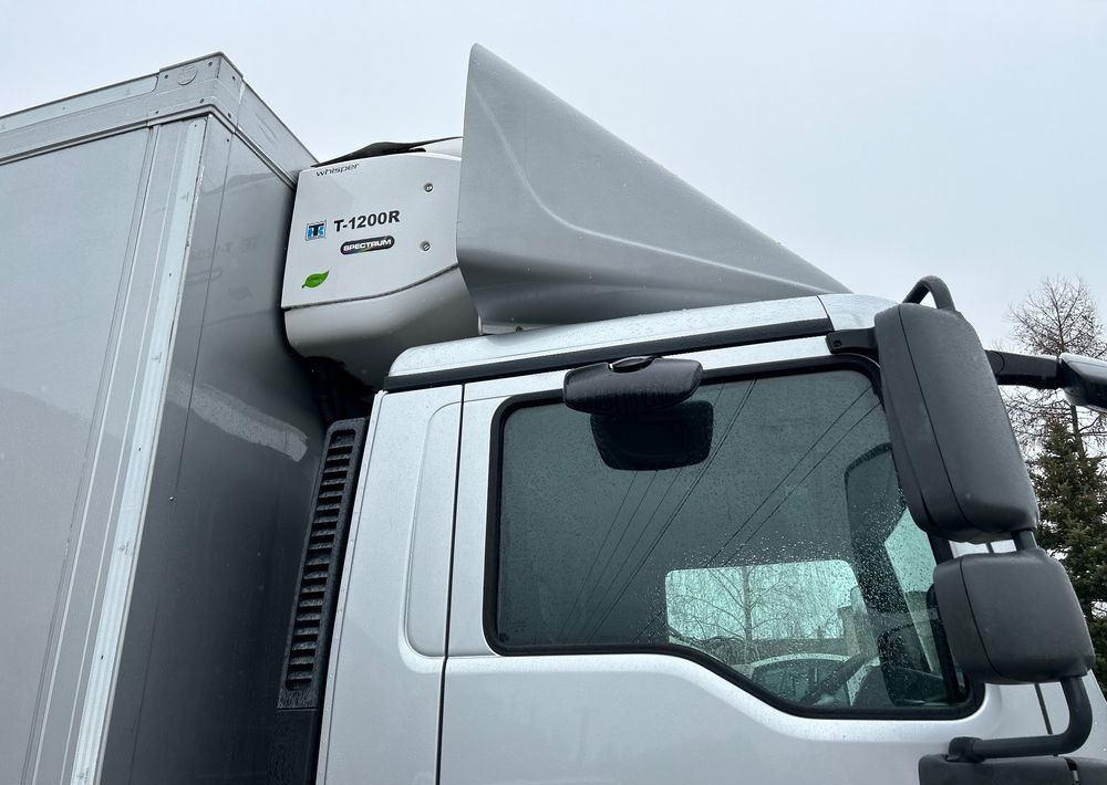 MAN TGM 18.290 TK 1200 R Spectrum THERMO King z Niemiec 8m / 20 palet / winda Klima / OKAZJA - Refrižeratorius sunkvežimis: foto 4 MAN TGM 18.290 TK 1200 R Spectrum THERMO King z Niemiec 8m / 20 palet / winda Klima / OKAZJA - Refrižeratorius sunkvežimis: foto 4